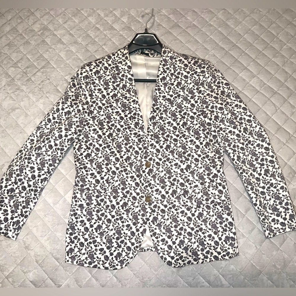 Gently Used Men’s Floral Print Suit Jacket